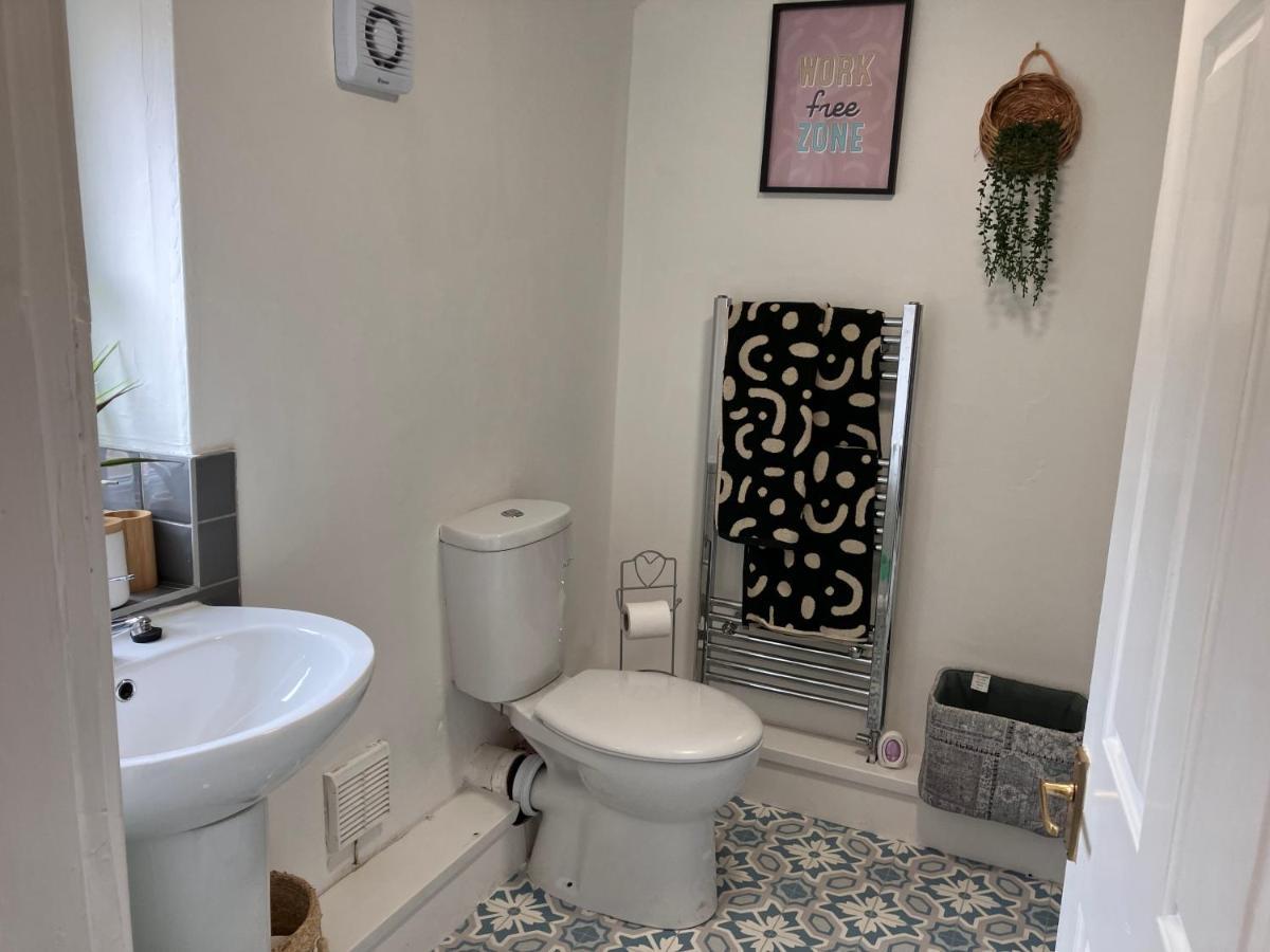 Romford Cottage - Close To Centre, Hospital Crownworks Studio Nissan And Stadium Of Light صندرلاند المظهر الخارجي الصورة