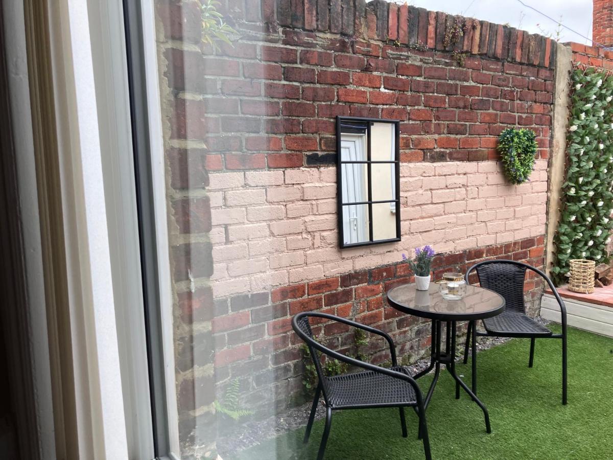 Romford Cottage - Close To Centre, Hospital Crownworks Studio Nissan And Stadium Of Light صندرلاند المظهر الخارجي الصورة